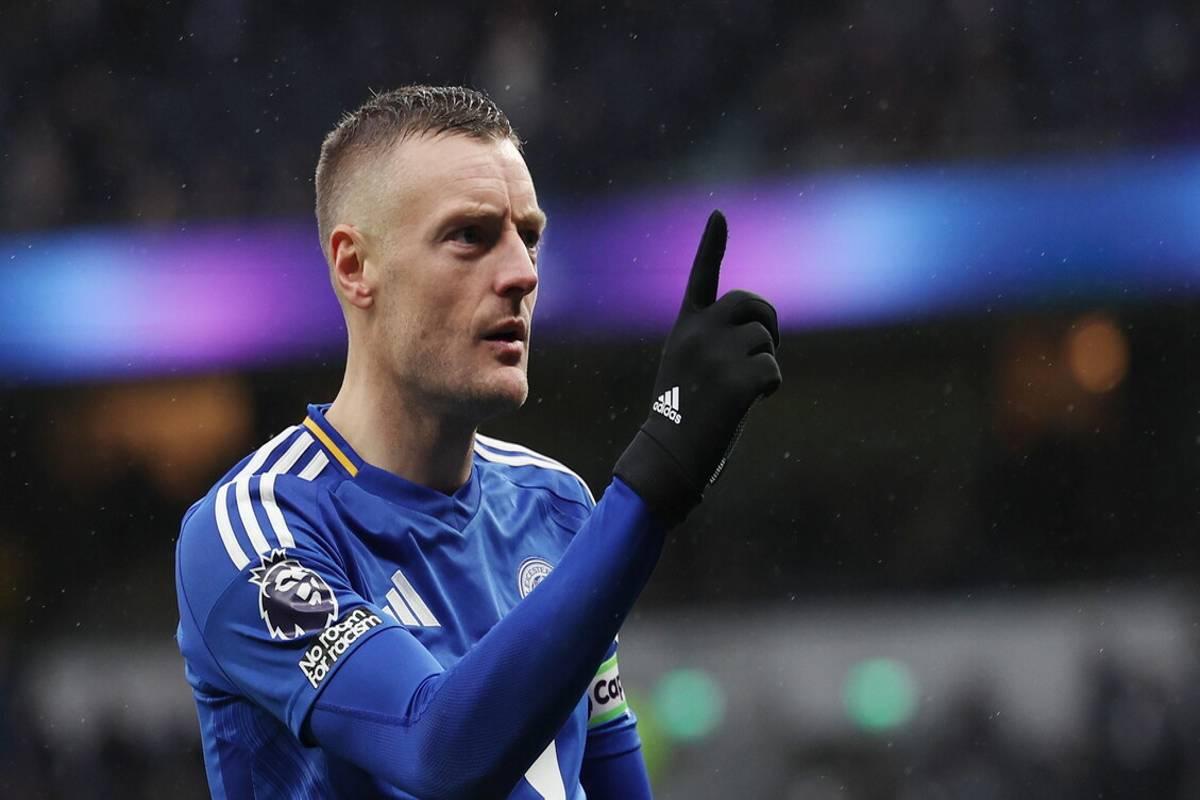 Cremonese sorprende con la convocazione di Vardy: debutto atteso contro il Verona