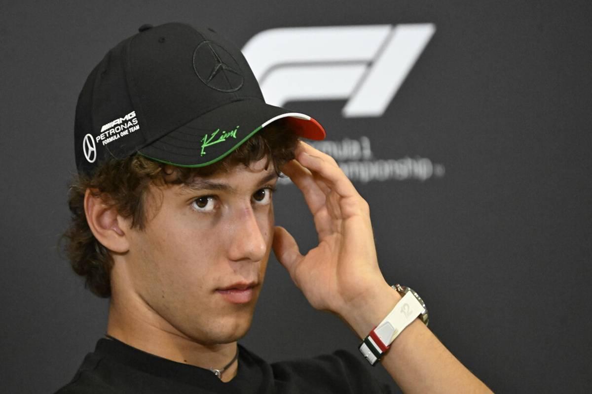 F1 a Singapore: Antonelli conferma il suo impegno totale con Mercedes