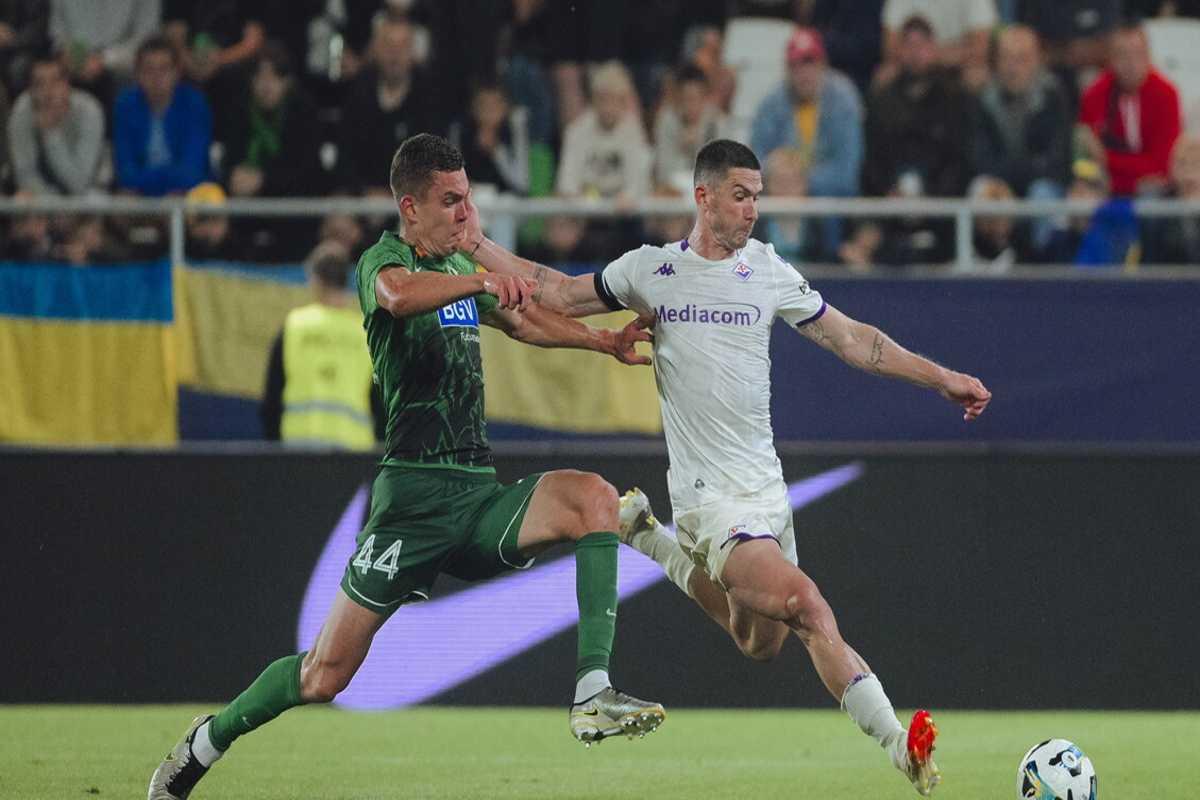 Fiorentina in crisi: Gudmundsson costretto a lasciare la nazionale per infortunio