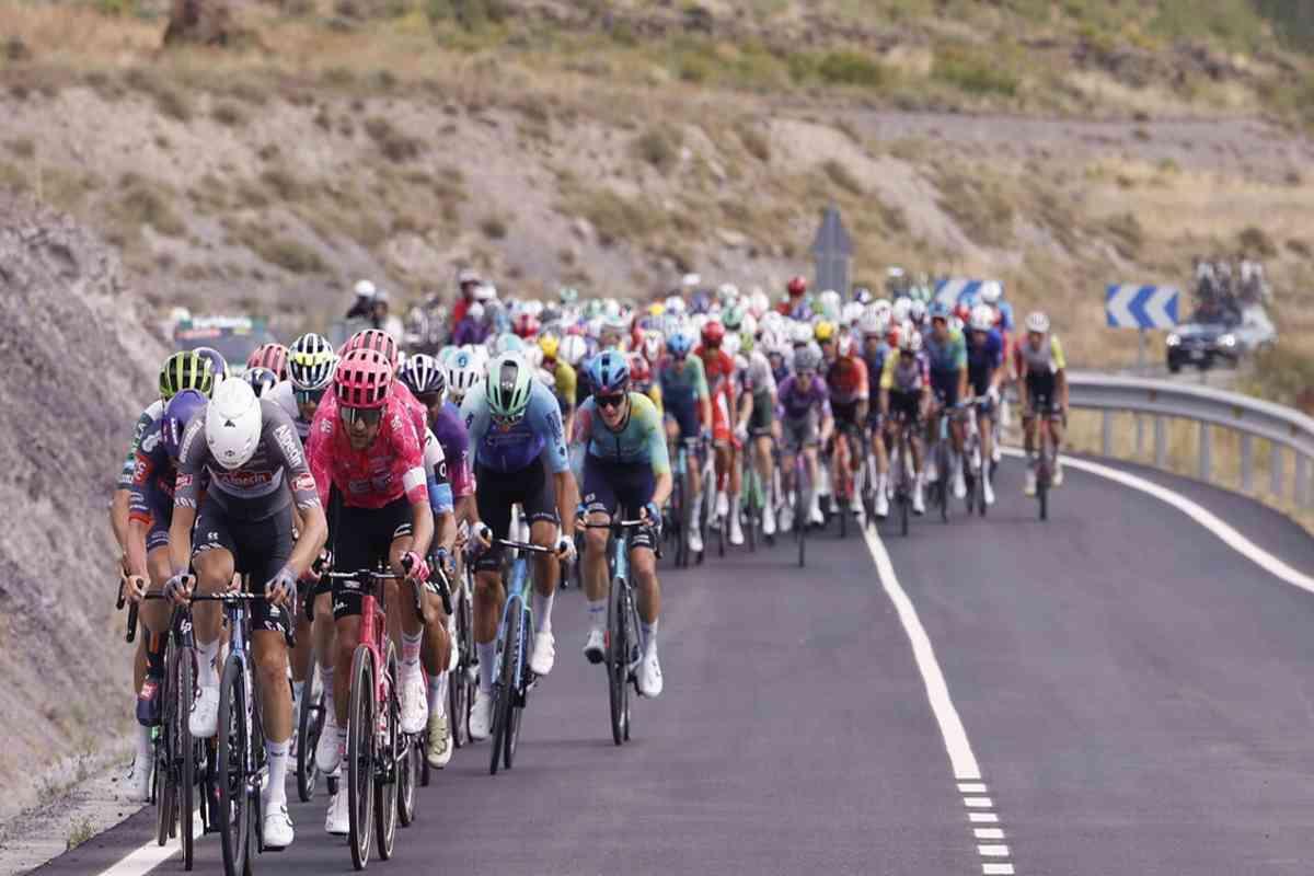 Giro della Lunigiana: un'avventura con 167 ciclisti al via