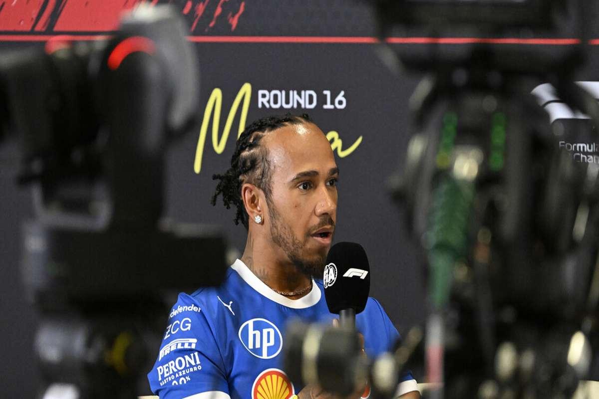 Hamilton e Leclerc dominano a Monza: la doppietta Ferrari incanta i tifosi