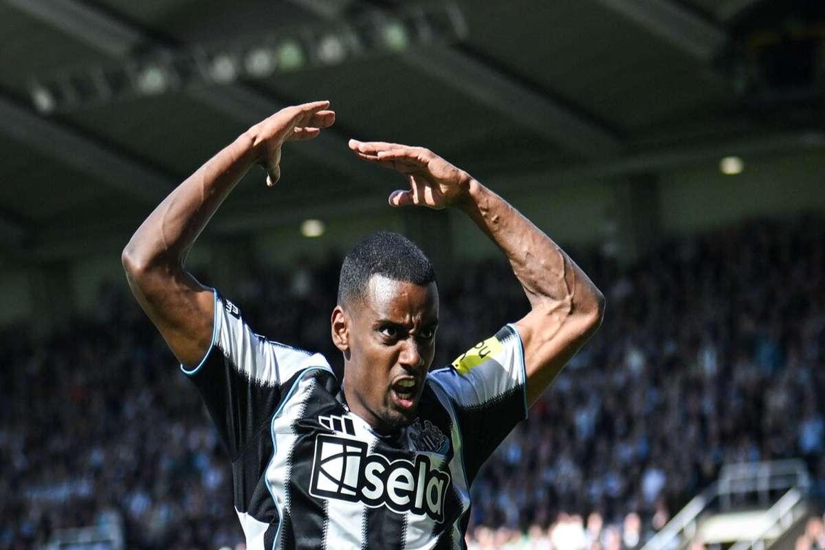 Isak lascia il Newcastle per il Liverpool: un trasferimento da record