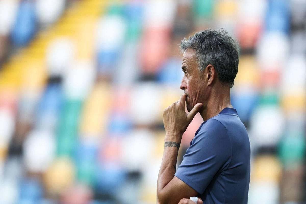 Luis Enrique operato: il PSG si riorganizza senza il suo allenatore