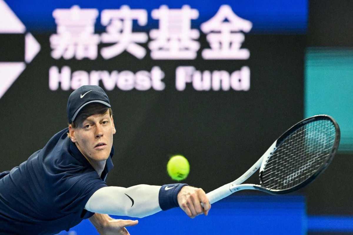 Sinner sfida Atmane: un attesissimo match di tennis a Pechino