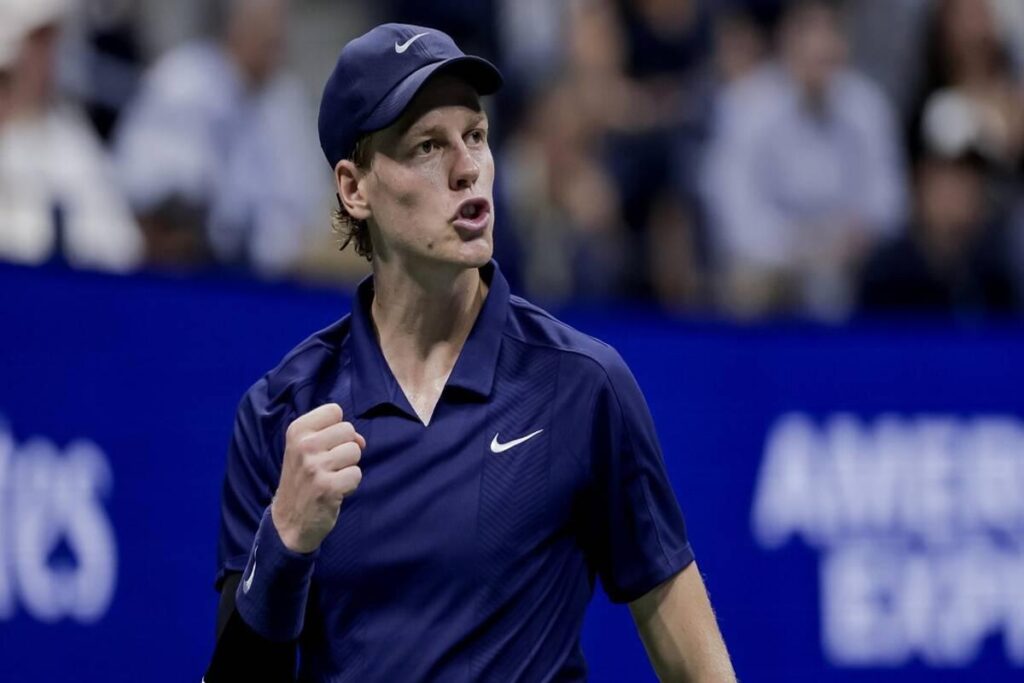 Sinner torna in grande stile: vittoria su Cilic a Pechino in due set