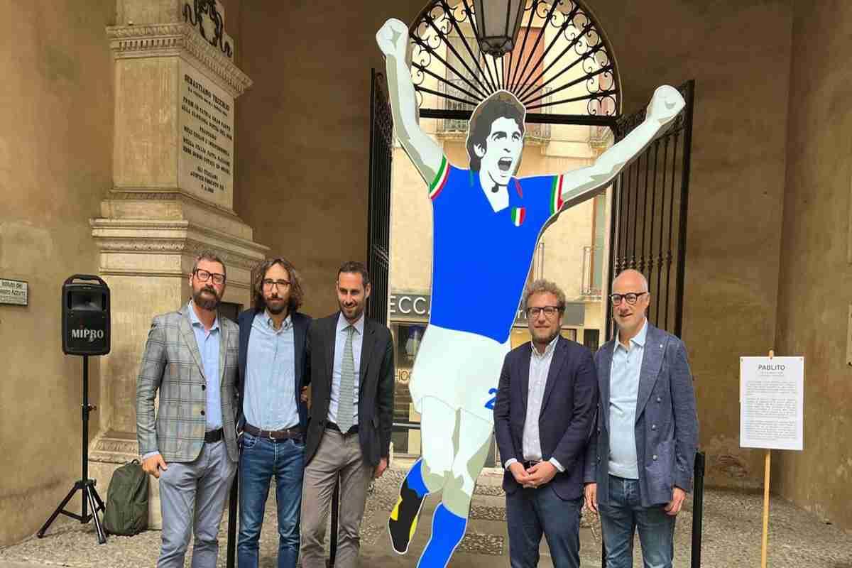 Vicenza celebra Pablito con un'affascinante installazione luminosa in omaggio a Rossi