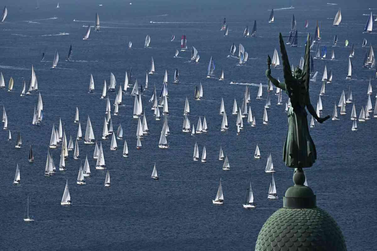 Barcolana57: un'esplosione di vele nel golfo di Trieste