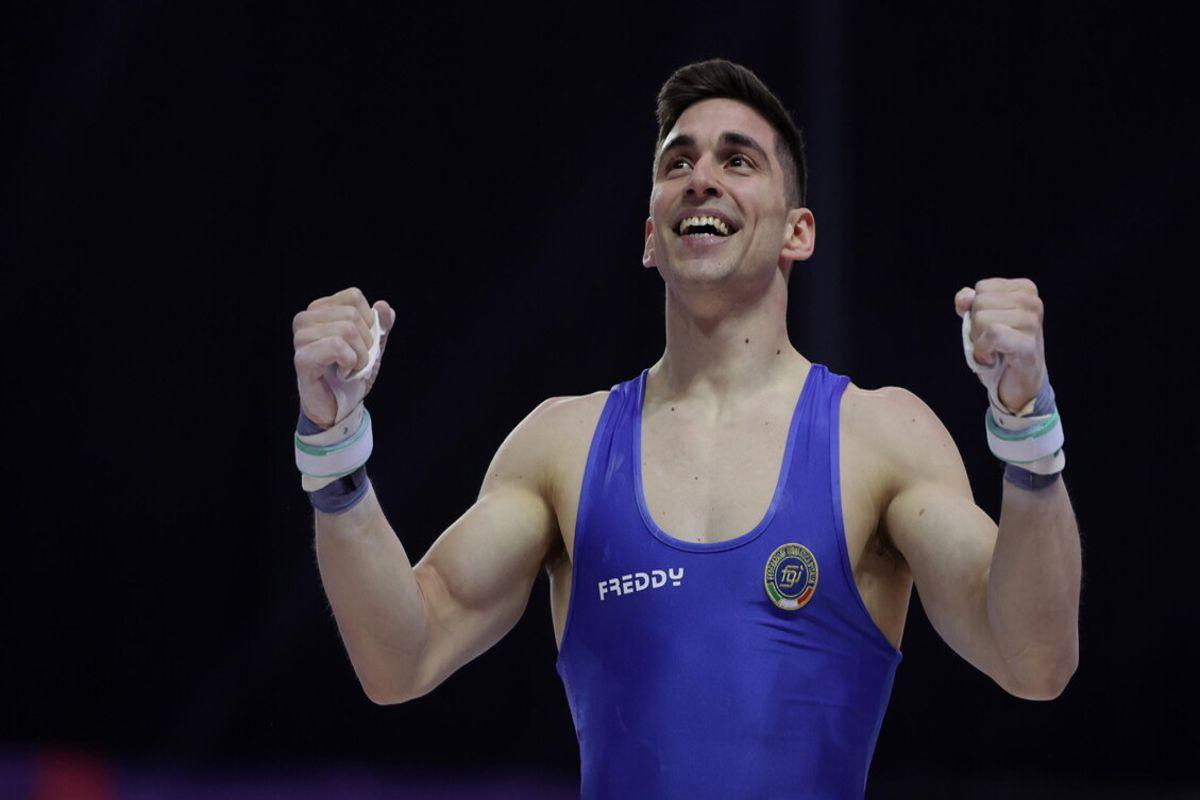 Ginnastica mondiale: Macchini conquista il sesto posto alla sbarra, Italia a caccia di medaglie