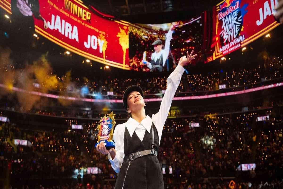 Joy dall'Olanda trionfa al mondiale di Red Bull Dance Your Style