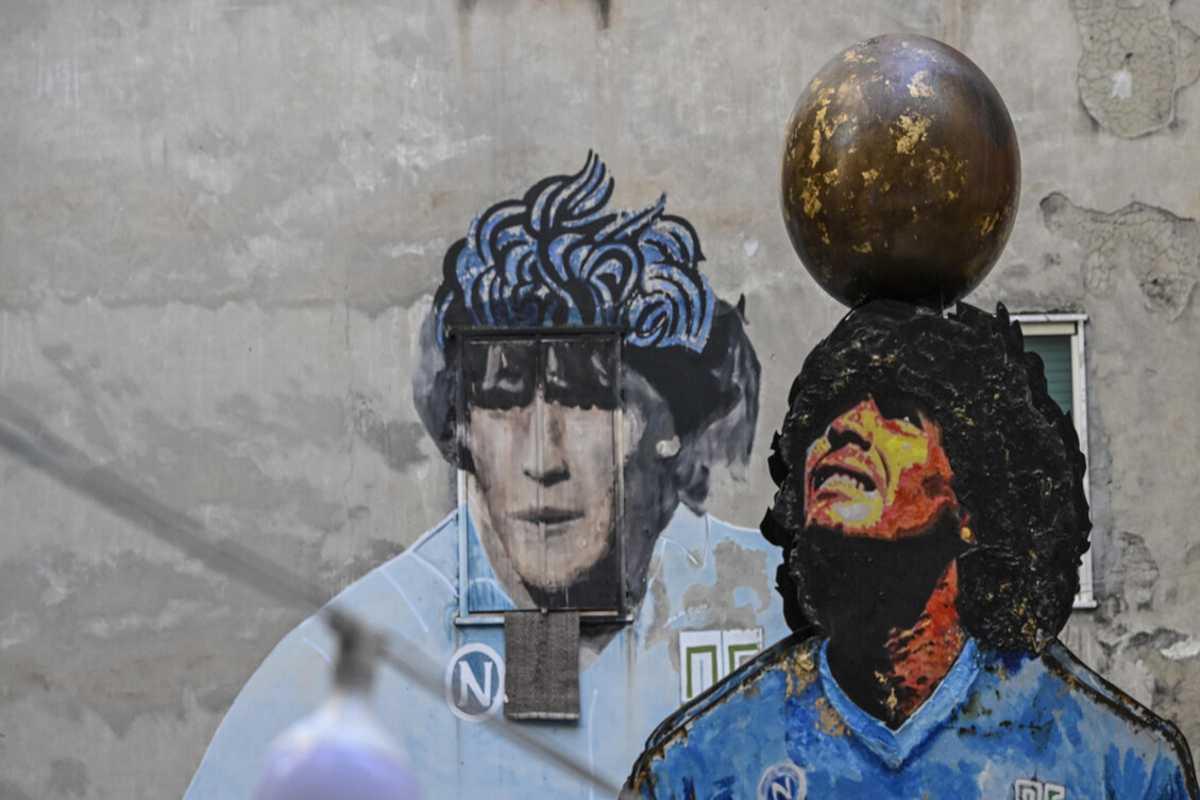 Napoli celebra Maradona: arte e cene solidali per un leggendario compleanno