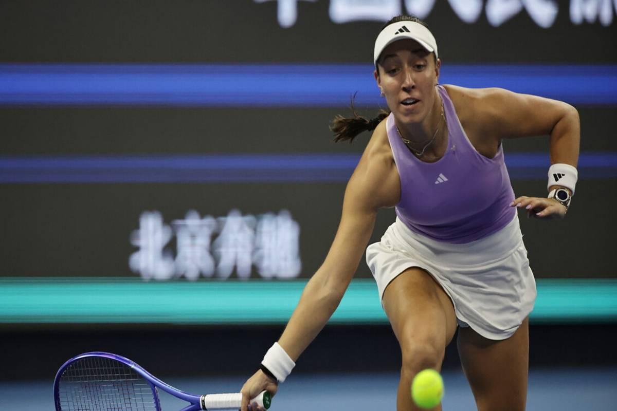 Sabalenka cade a Wuhan: Pegula sfida Gauff in finale emozionante