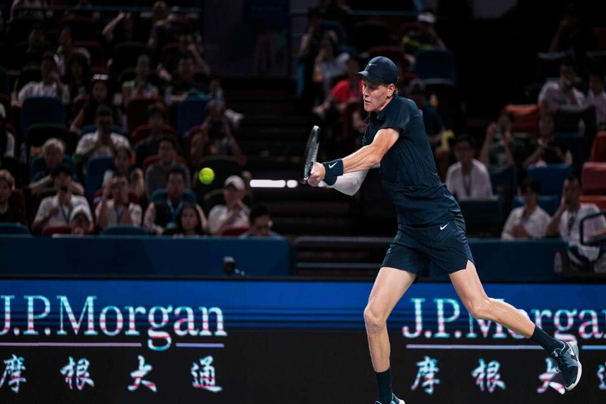 Sinner conquista Shanghai battendo Altmaier in un match avvincente