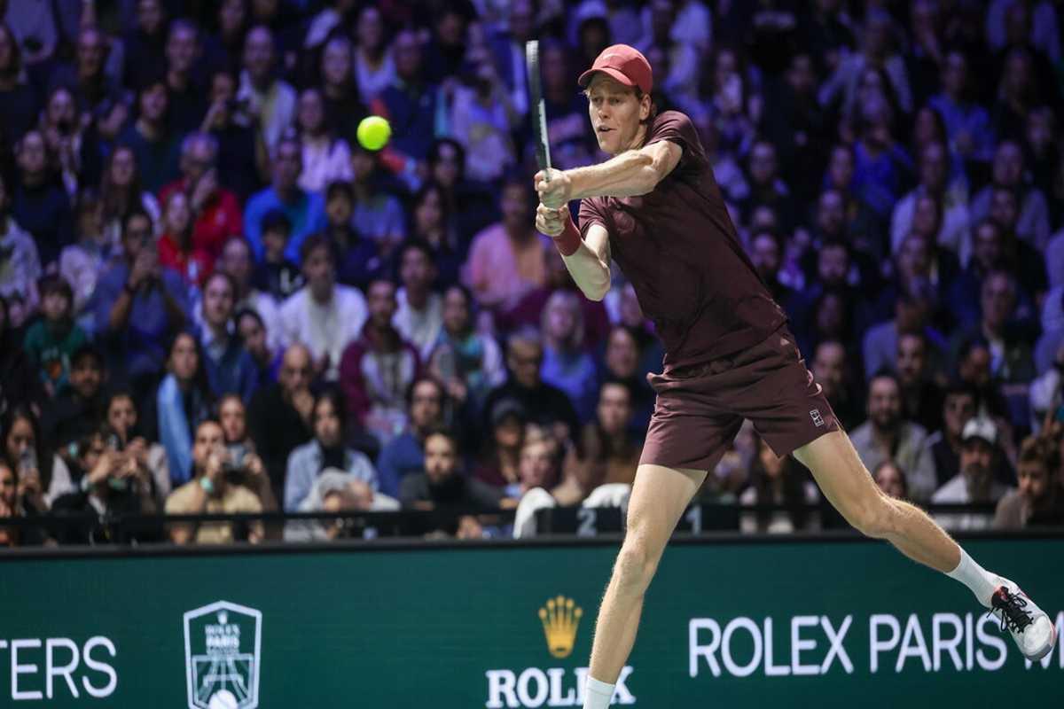 Sinner si prepara a brillare: Domani devo alzare il livello al Masters di Parigi