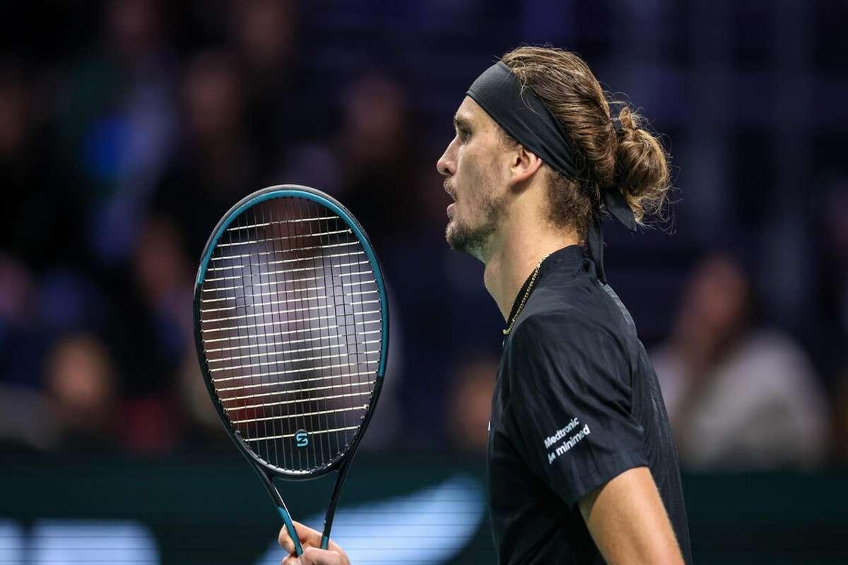 Zverev conquista la semifinale a Parigi: Medvedev eliminato, ora sfida Sinner