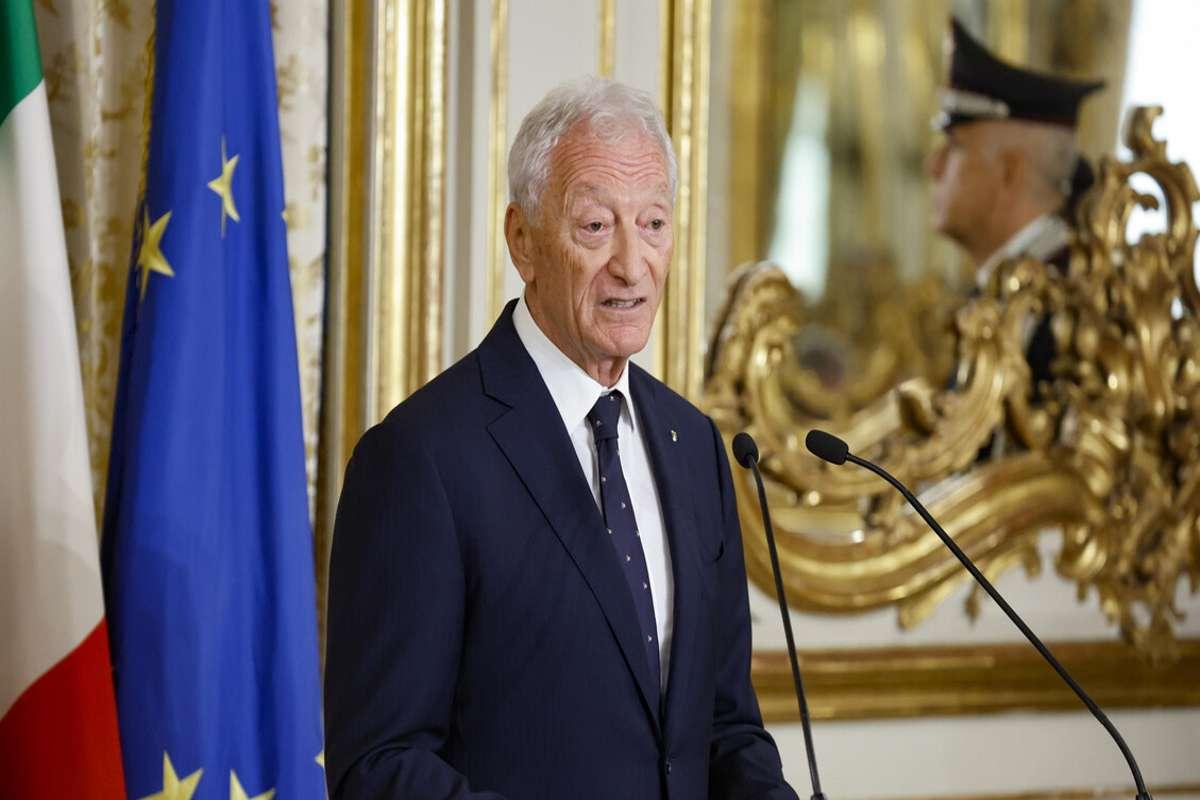 Buonfiglio: l'imperativo di diventare un esempio di comportamento