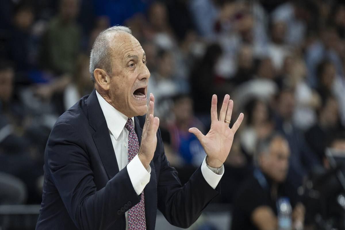 Ettore Messina lascia la panchina dell'Olimpia Milano: cosa significa per il futuro della squadra?