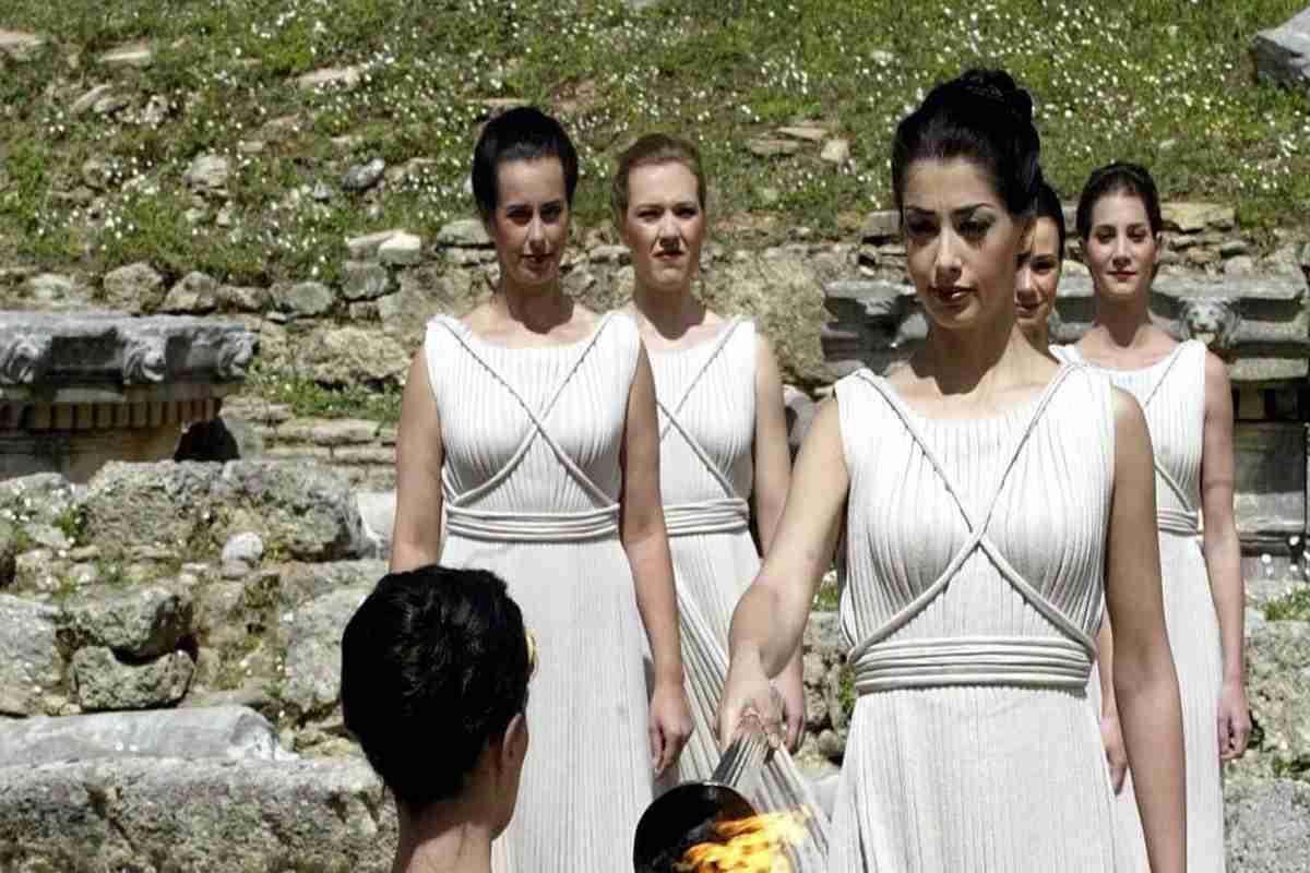 Fiaccola olimpica accesa: Milano-Cortina si prepara a un evento indimenticabile