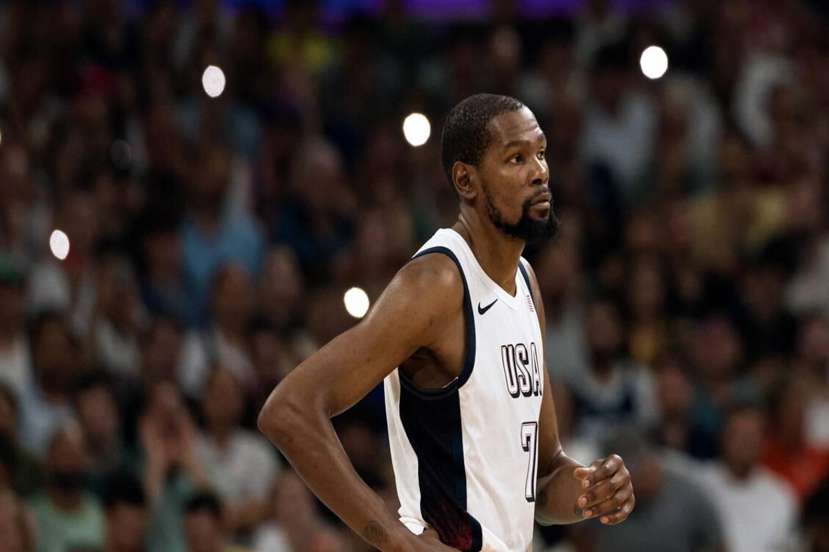 Houston sorprende Boston, Banchero guida Orlando alla vittoria