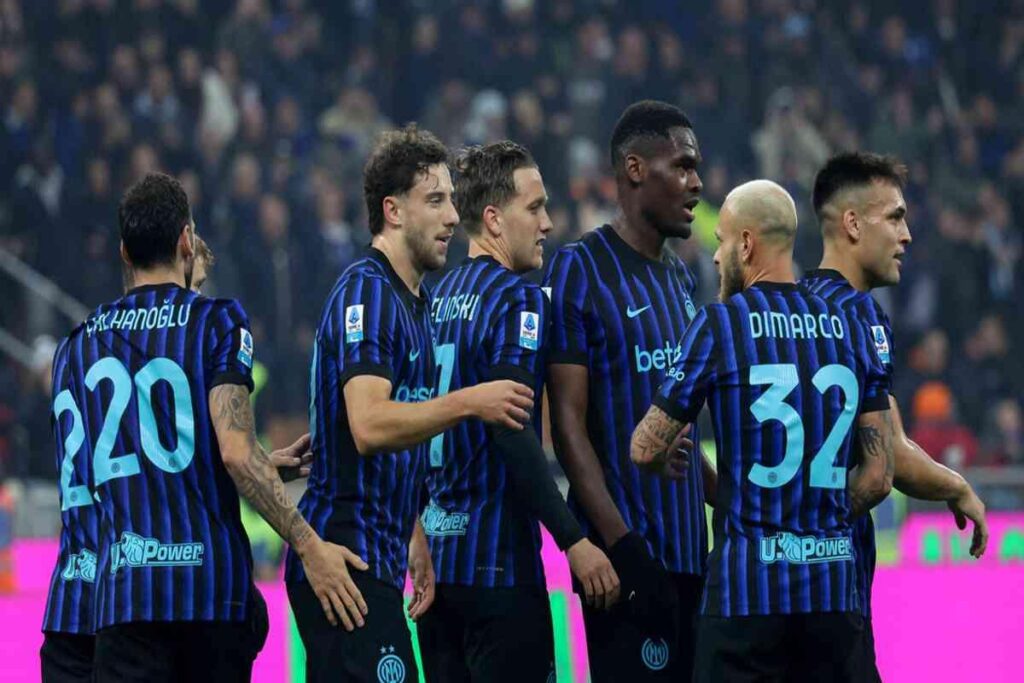 Napoli in crisi: Roma e Inter volano in testa alla classifica