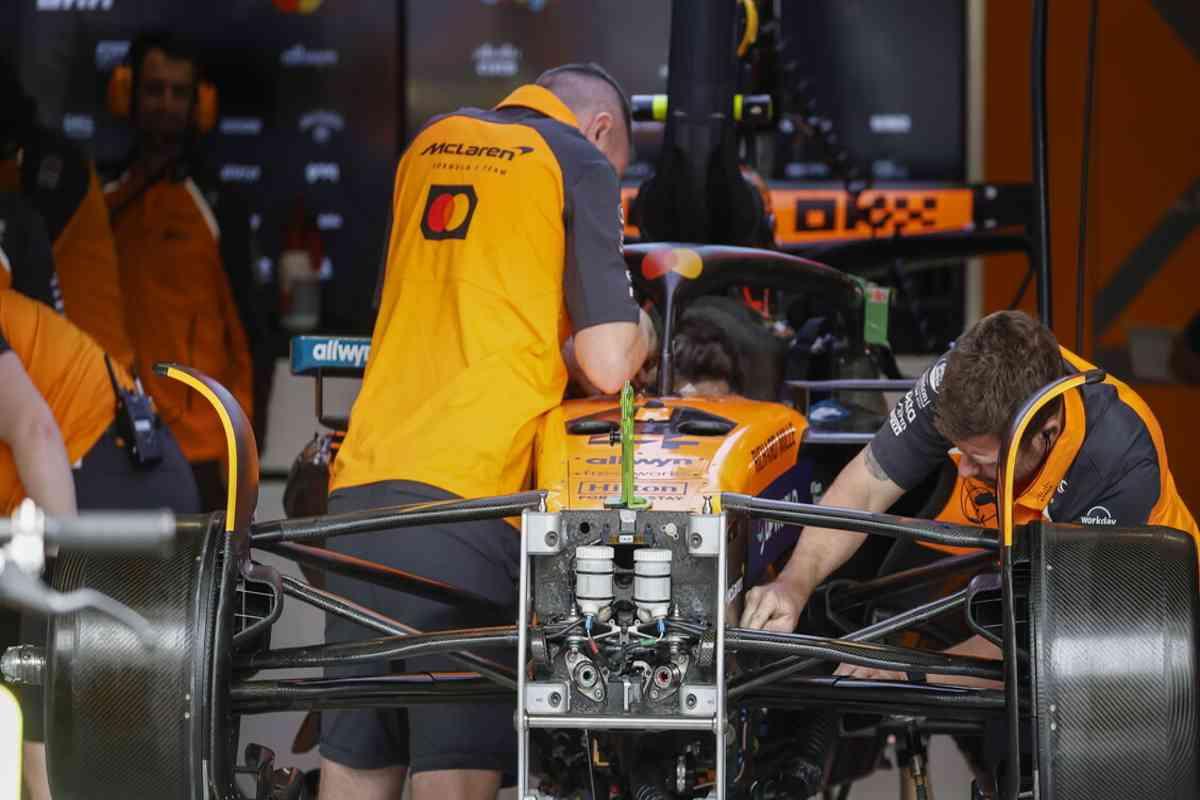 Norris brilla nelle libere in Brasile, seguito da Piastri