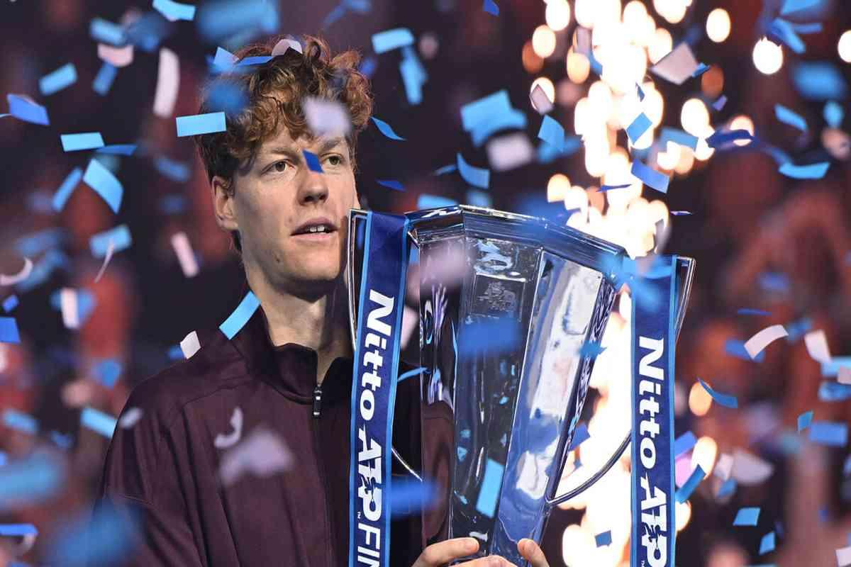 Sesto Pusteria celebra Sinner con una statua: un omaggio che conquista