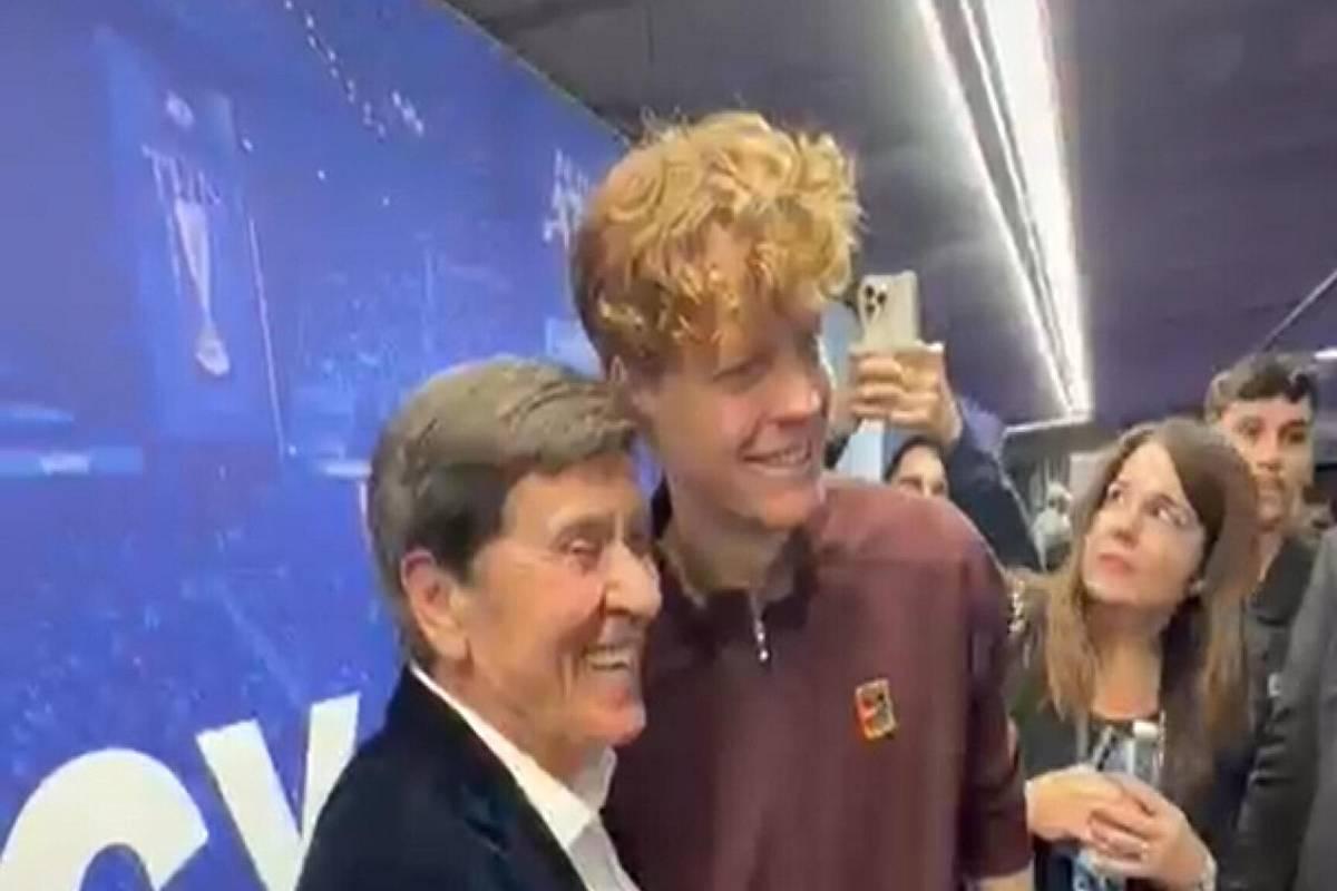 Sinner trionfa alle Finals e ringrazia Morandi: Mi hai portato fortuna!