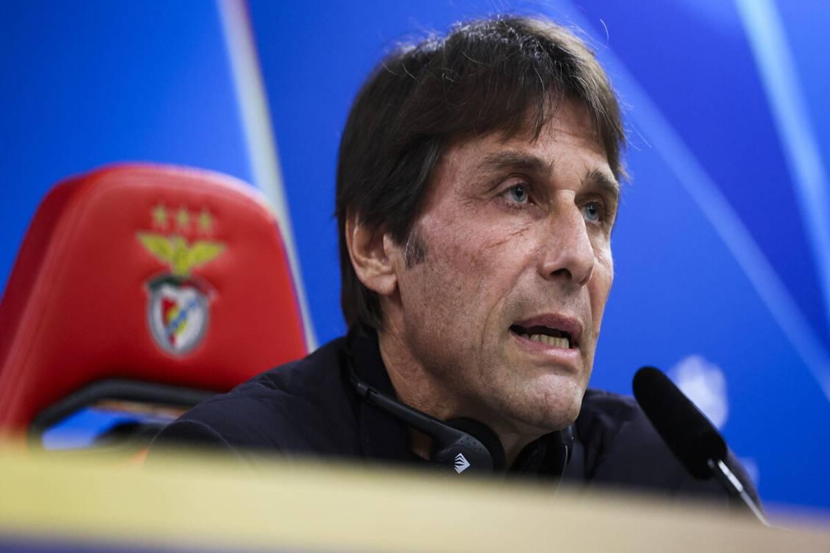 Benfica e Napoli si sfidano in un emozionante pareggio 0-0: segui la diretta della Champions League