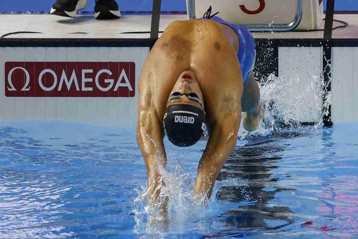 Ceccon conquista l'oro nei 100 dorso agli Europei di nuoto 25 m