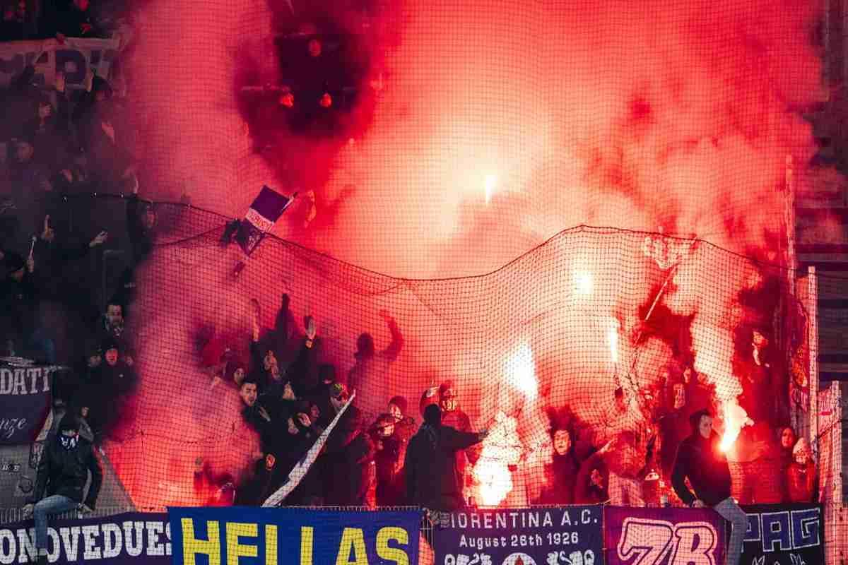 Fiorentina in subbuglio: tifosi in protesta contro club e squadra