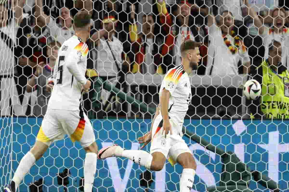 Fullkrug al Milan: visite mediche e firma imminente