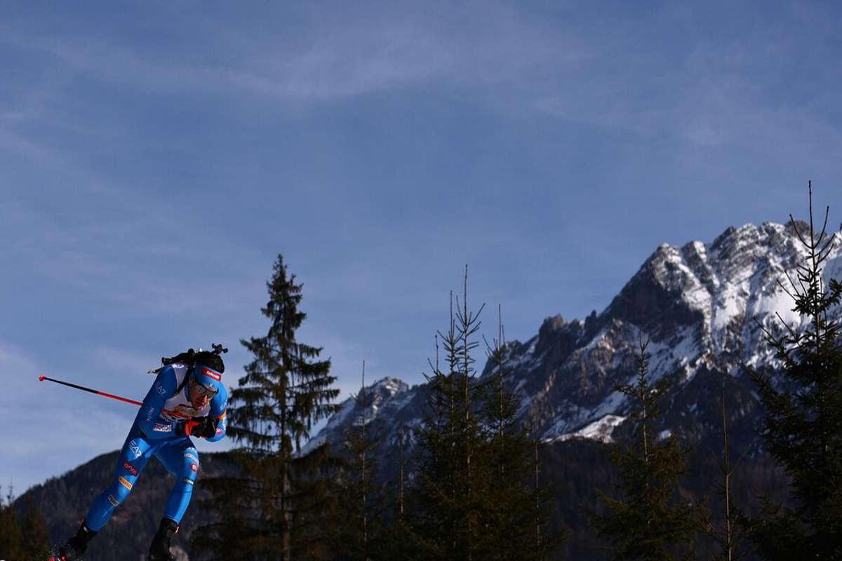 Giacomel conquista il podio: secondo posto nell'inseguimento di Hochfilzen