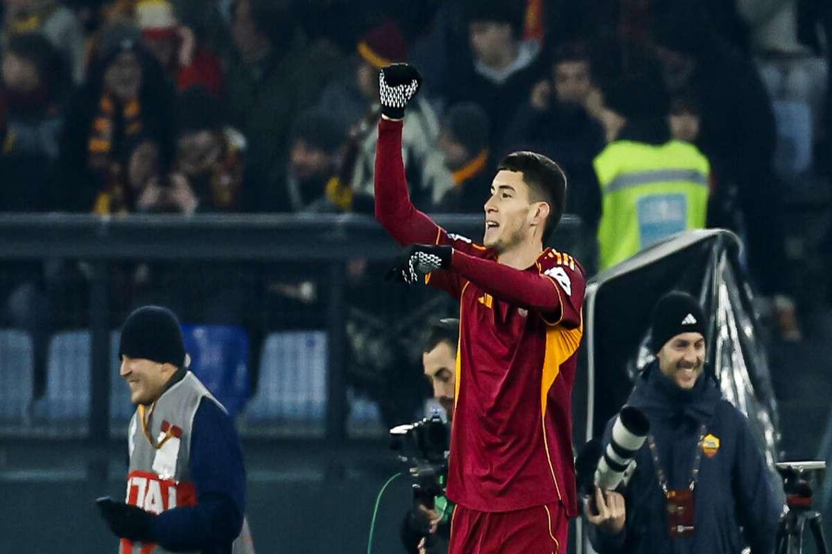 La Roma travolge il Genoa: un ritorno amaro per De Rossi