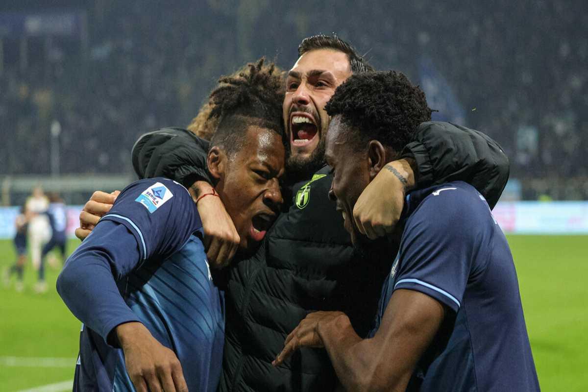 Lazio trionfa a Parma: vittoria in 9 contro 11!