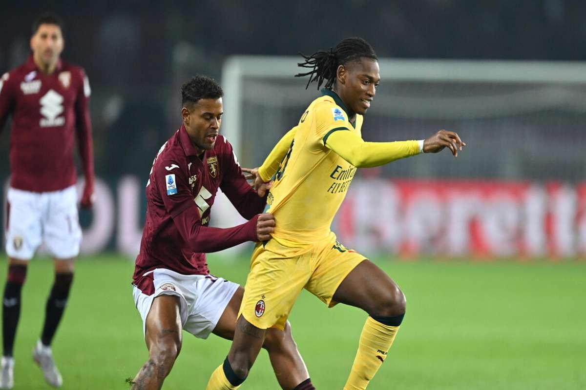 Milan: Allegri annuncia l'assenza di Leao domani, ma sarà presente in Supercoppa