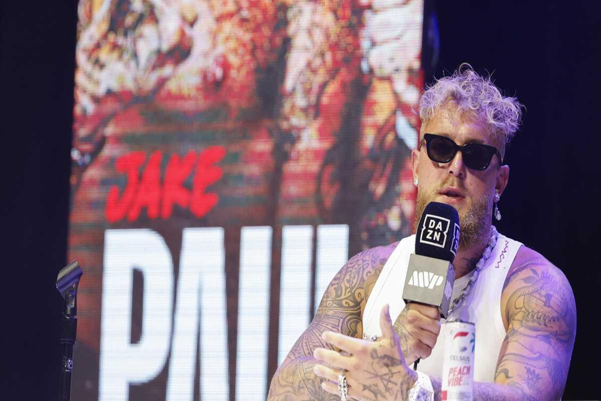 Paul in ospedale: la mascella rotta e le polemiche che infiammano il match di pugilato