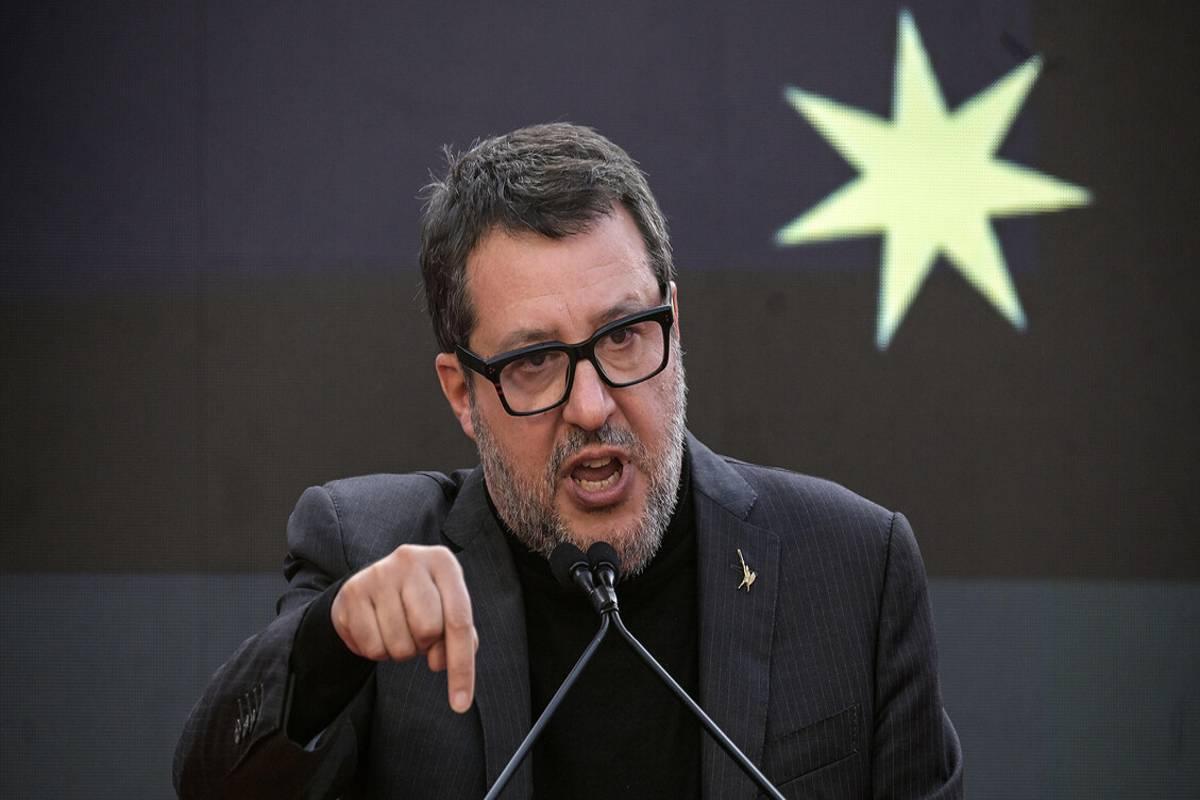 Salvini: l'idea di Milan-Como a Perth è una follia!