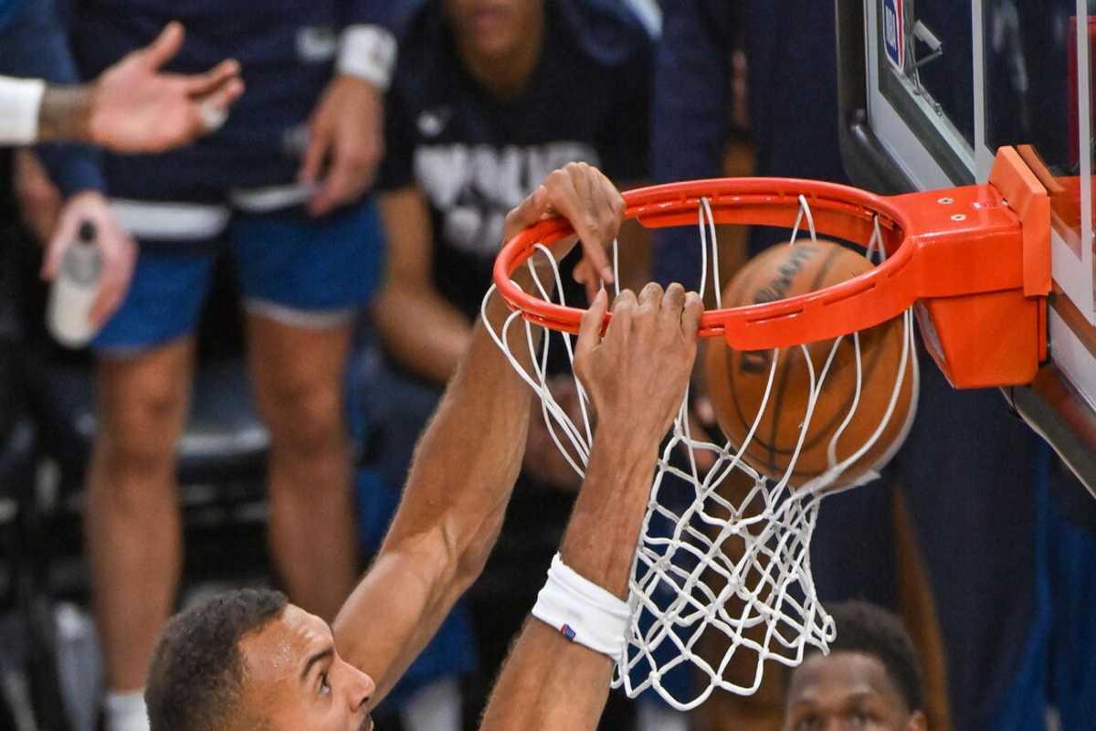 Suns trionfano su Minnesota mentre Indiana supera Sacramento in una serata di emozioni NBA
