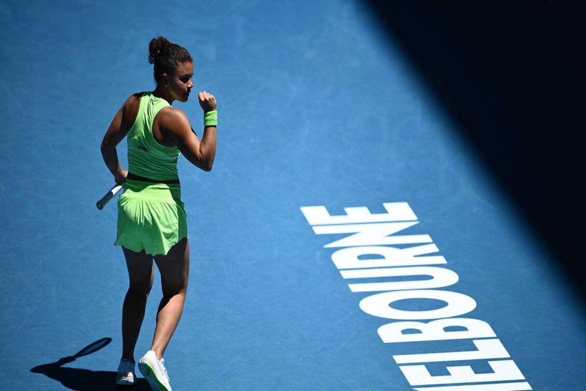 Australian Open: Cobolli eliminato, Paolini inizia con slancio