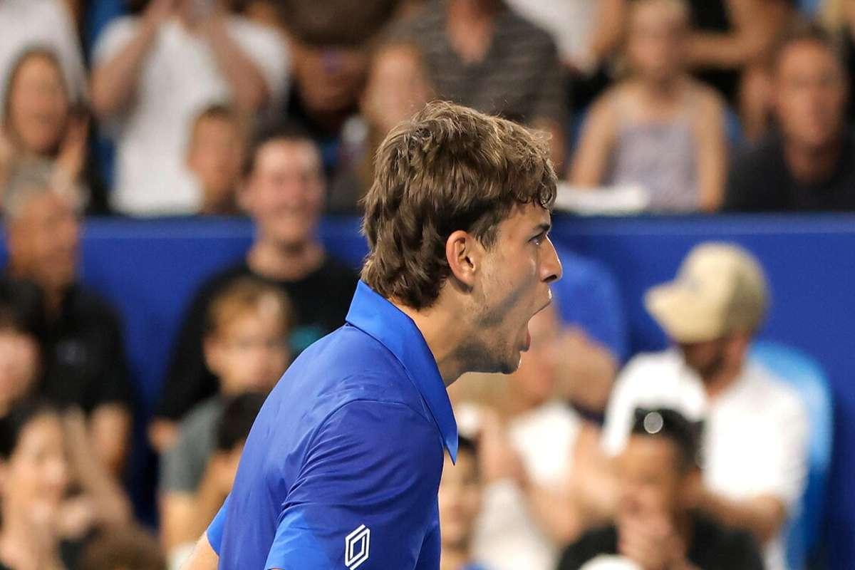 Cobolli cade contro Rinderknech, l'Italia saluta la United Cup