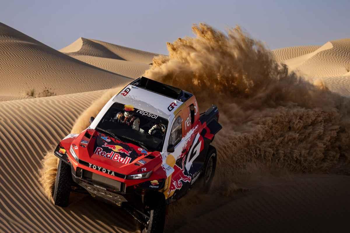 Dakar: Quintero trionfa tra le auto, Sanders domina nelle moto nella seconda tappa