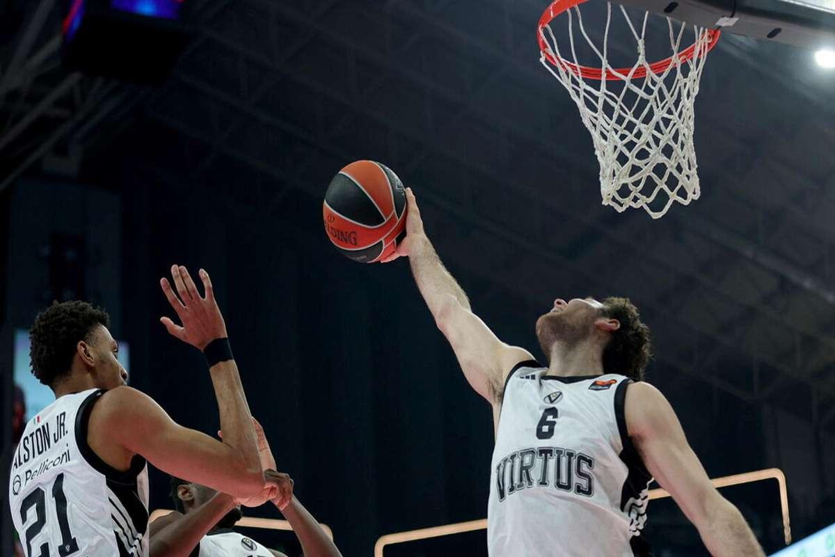 Eurolega: i tifosi della Stella Rossa bloccati a Bologna