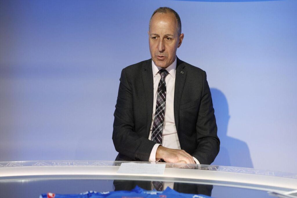 Federciclismo lancia iniziative per garantire sicurezza: casco obbligatorio e strade dedicate ai ciclisti