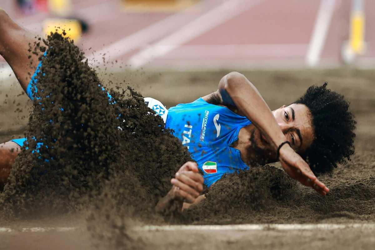 Furlani brilla nel debutto con un eccezionale 8.33 indoor a Parigi