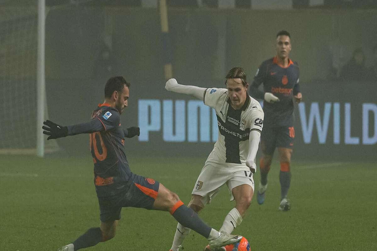 Inter in crisi: Calhanoglu ai box per 20 giorni