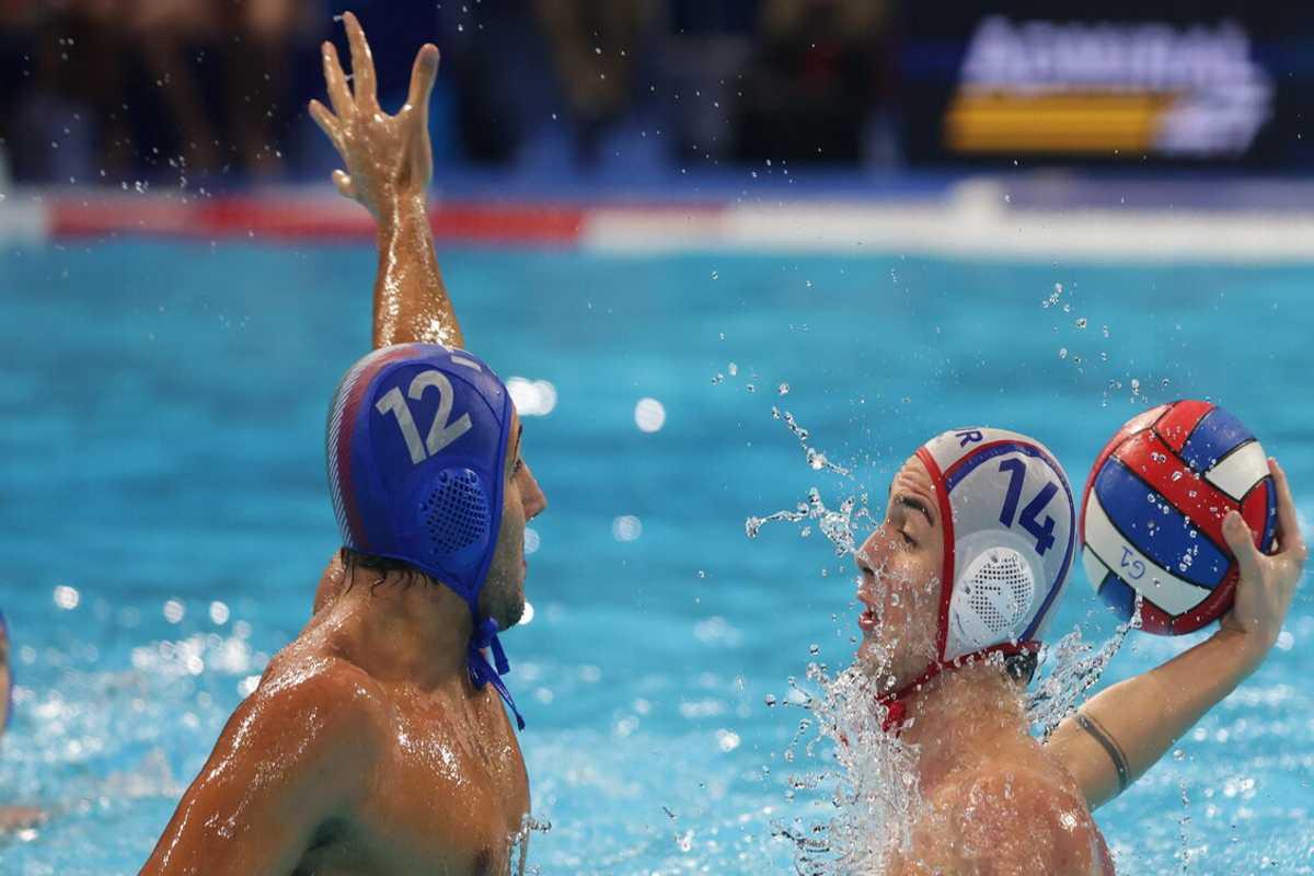 Italia trionfa all'esordio negli Europei di pallanuoto, sconfiggendo la Turchia 19-8