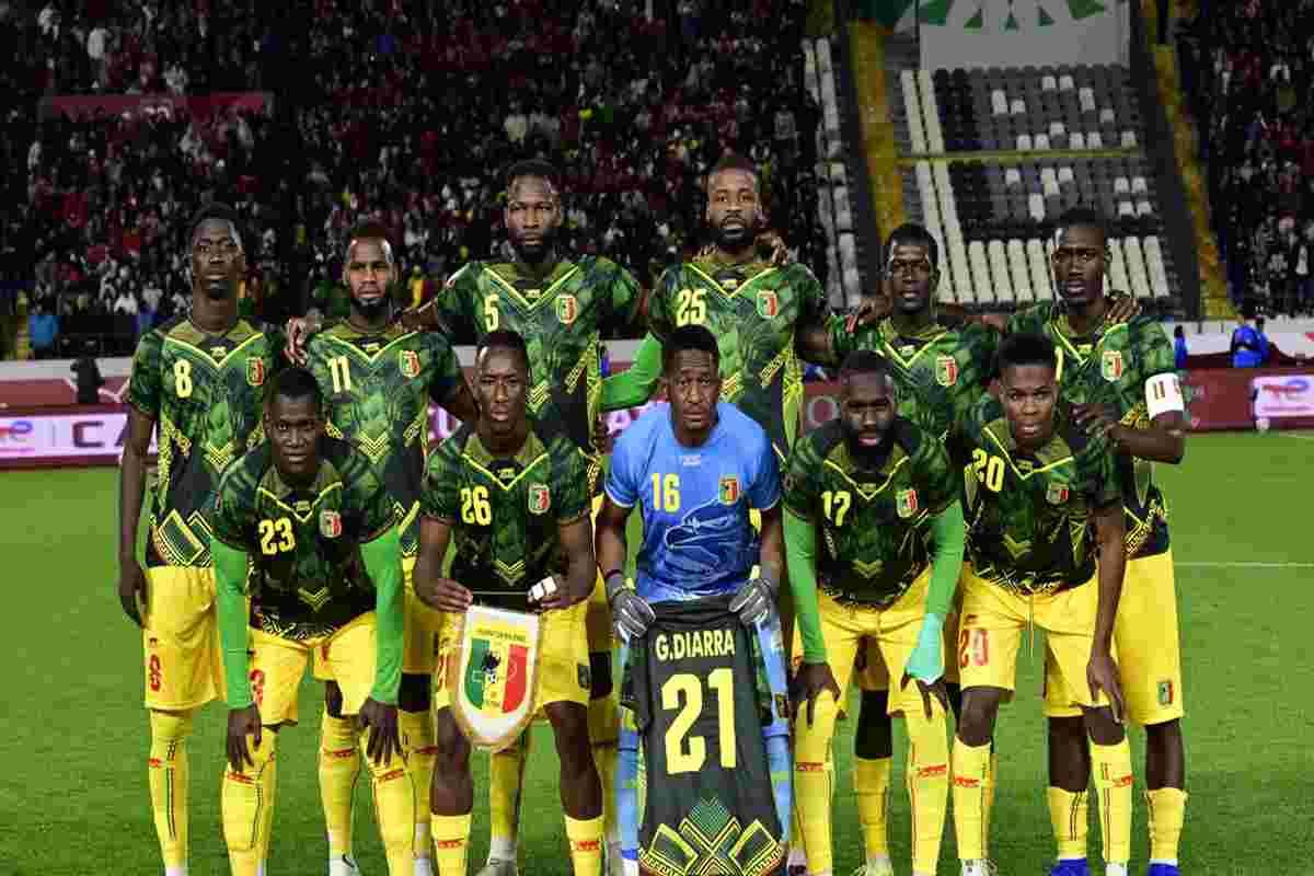 Mali sorprende in 10 e Senegal avanza contro il Sudan nella Coppa d'Africa