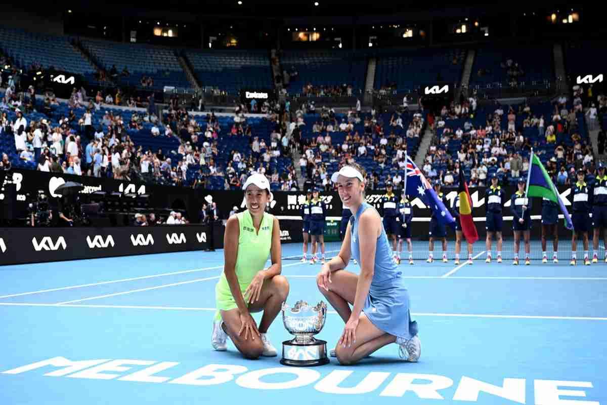 Mertens e Zhang trionfano nel doppio femminile all'Australian Open