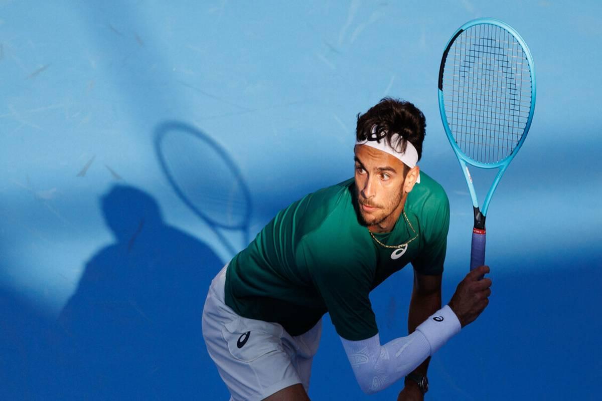 Musetti si ferma ancora: il countdown per gli Australian Open si fa intenso