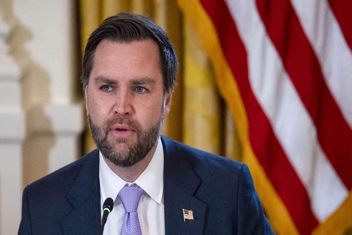 Vance e consorte alla guida della delegazione Usa per l'apertura di Milano Cortina