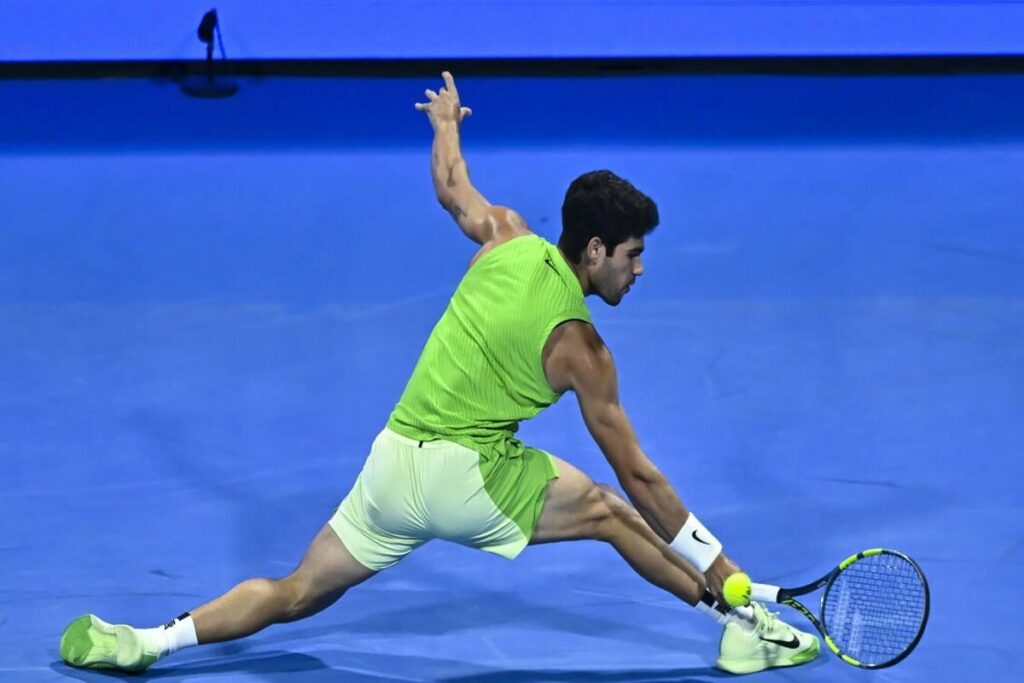 Alcaraz supera Khachanov in un match combattuto e conquista la semifinale ad Atp Doha